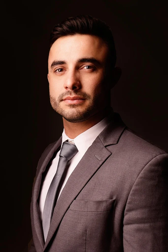 Dr. Gustavo Duarte